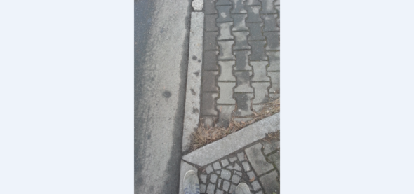 30er Zone Rechts Vor Links Abgesenkter Bordstein Rechts vor links oder abgesenkter Bordstein ? (Führerschein