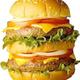 Jugendliche und Fastfood