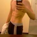 An die Mädels ;) Ist das ein Sixpack ?