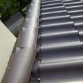 Dachdecker - Dachziegel haben Lücke am Dachfirst - ist das OK