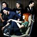 Gibt es ein Lieb von Paramore, wo sie über Gott oder religion oder so singen?!