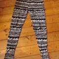 Hotpants mit Musterleggins okay?