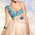 Ich suche ein Kleid! Könnt ihr mir helfen?