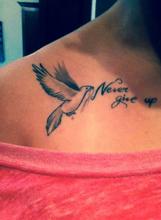 Tattoo Schrift Kaum Lesbar