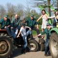 Passt unser Song in den Karneval? http://www.youtube.com/watch?v=ZKRlmycIQc0