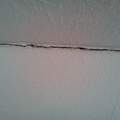Riss in der wand wind kommt durch !!