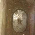 Schachtdeckel im Keller geöffnet