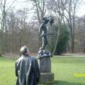Skulptur im Lantzschen Park bei Düsseldorf