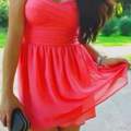 Suche dieses Kleid.?! brauch Hilfe ../