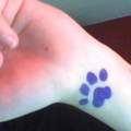 Tattoo stechen lassen? wie teuer und tuts sehr weh ^^?