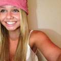 Weiß jemand wo ich die selbe mütze wie alli simpson herbekomme?