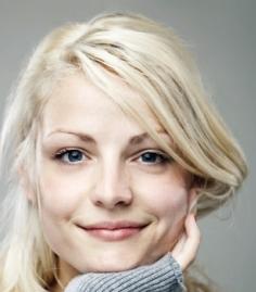 Frau jahrelang single