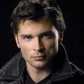 Wie kann ich so wie Tom Welling sein (siehe Bilder) brauche Persönliche Infos über ihn?