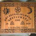 Wie nennt man dieses Brett hier und kann man es auch bei amazon kaufen?