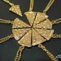 Wo bekomme ich diese kette????? HILFE!!!!!!!!