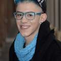 Wo bekommt man so eine Brille her? (Bild)
