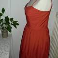 Wo könnte es dieses Kleid noch geben in ähnlicher Ausführung?