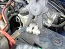 Autobatterie an Ladegerät aufladen - worauf man achten muss