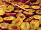 Winter-Dessert: Rotwein-Pflaumen mit Vanilleeis