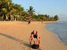 Sandsack-Training, Kniebeuge und Schulterheben