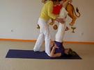 Schulterstand - Hilfestellungen aus dem Hatha Yoga