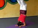 Heuschrecke - Fortgeschrittene Variation für Yoga Profis