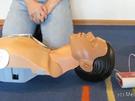 Reanimation / Herz-Lungen-Wiederbelebung mit AED (nach ERC 2010 Richtlinien) 