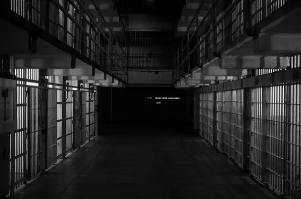 Gefängniszellen