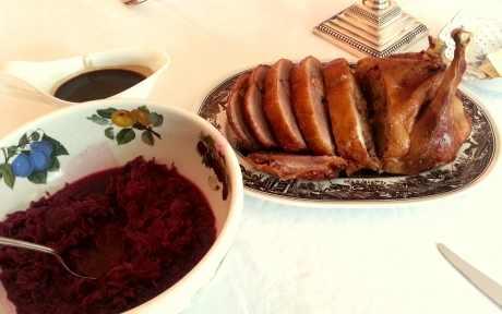 Wo Kann Ich Einen Perfekten Gansebraten Mit Beilagen In Berlin Bestellen Evt Mit Lieferservice Restaurant Gaensebraten