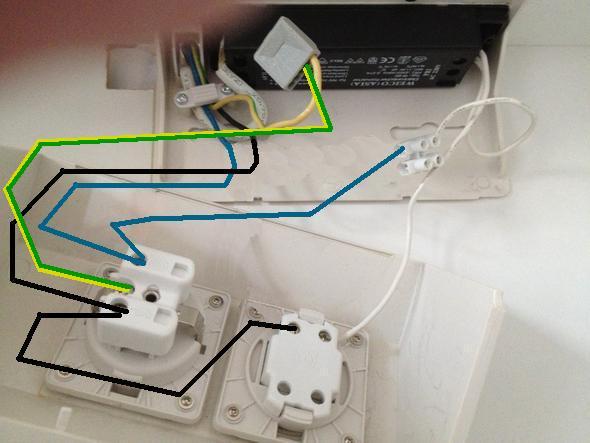 Anschluss eines Spiegelschranks mit Licht und Steckdose (Elektrotechnik