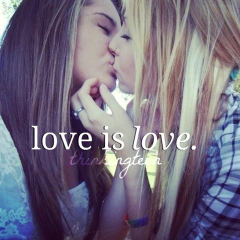 LOVE IS LOVE. - (Familie, Bisexualität)