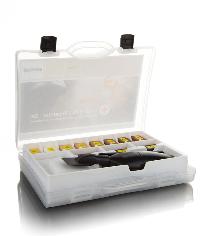 Pfennigabsatz Parkett kaputt? :) (Absatz)