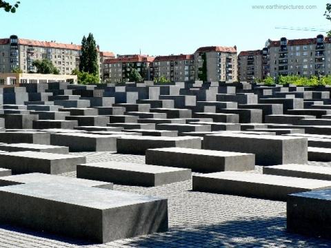 - (Juden, Holocaust, 3.Reich)