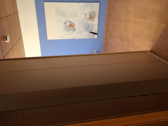 Fenster mit Kleiderschrank zustellen? (Möbel, Einrichtung, Schlafzimmer)