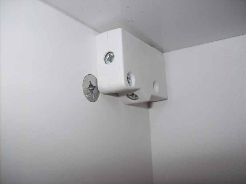 Attaccaglie pensili Attaccaglie pensili