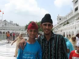 Religiose Junge Manner Und Jungs Mit Haarknoten Religion Dutt