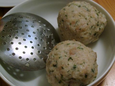 - (Geschichte, Semmelknödel)