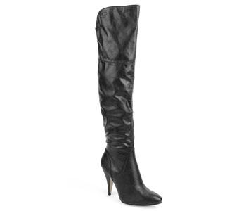 Overknee-Stiefel mit höherem Absatz. - (Mode, Schuhe, Trend)
