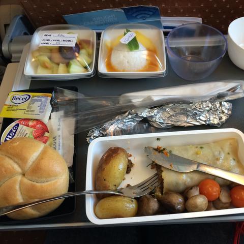 Vegetarisch:  - (Flugzeug, singapore airlines, essen an board)
