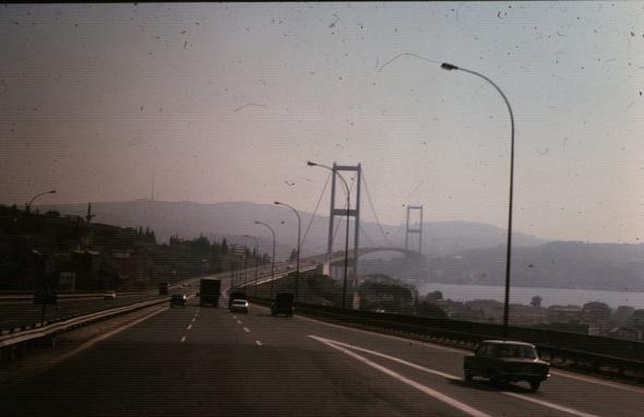 Bosporus Brücke ab da war man im Orient  - (Microsoft PowerPoint, Orient)