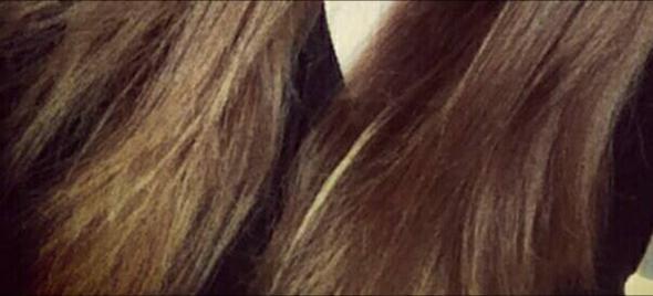 - (Haare, Friseur, Färben)