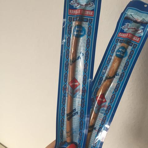 Miswak ist ein besonderes Holz - (Zähne, weiss)
