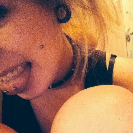 Da sieht man die schwarzen😊. - (Piercing, Ohr, Schmuck)