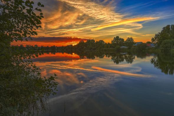 Sonnenuntergang über dem Thielenburger See in Dannenberg (Niedersachsen). - (Technik, HDR)