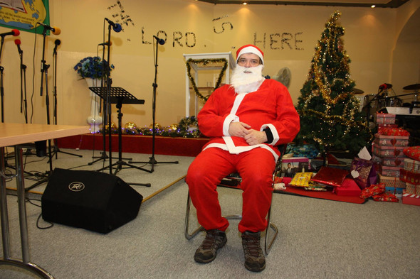 Josef als Weihnachtsmann (25.12.2014) - (Religion, Christentum, Weihnachten)