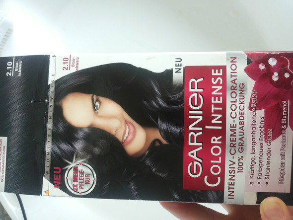 - (Haare, Haarfarbe)