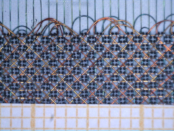 Randabschnitt eines Ringkernspeichers 1cm Ausschnitt - (Technik, programmieren, Mechanik)