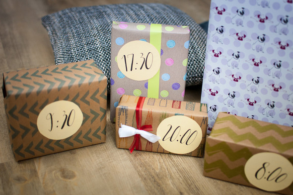 das sind die 'Uhrzeitgeschenke' - (Freunde, Freundschaft, Geschenk)