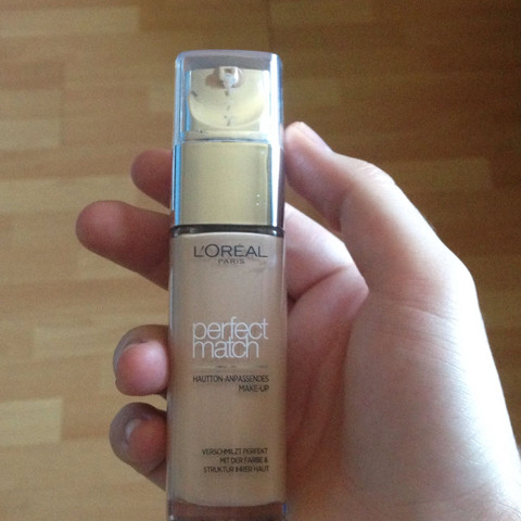 Beste Foundation Makeup Fur Trockene Haut Make Up Hautpflege