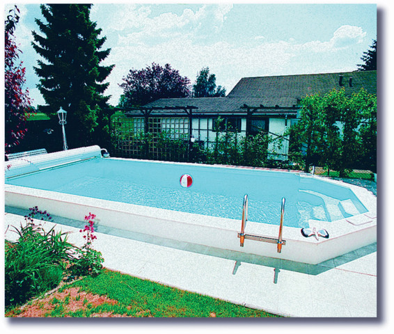 Ein von mir vor vielen Jahren gebaute Schwimmbadanlage mit einem Riviera Pool - (Familie, Eltern, Pool)